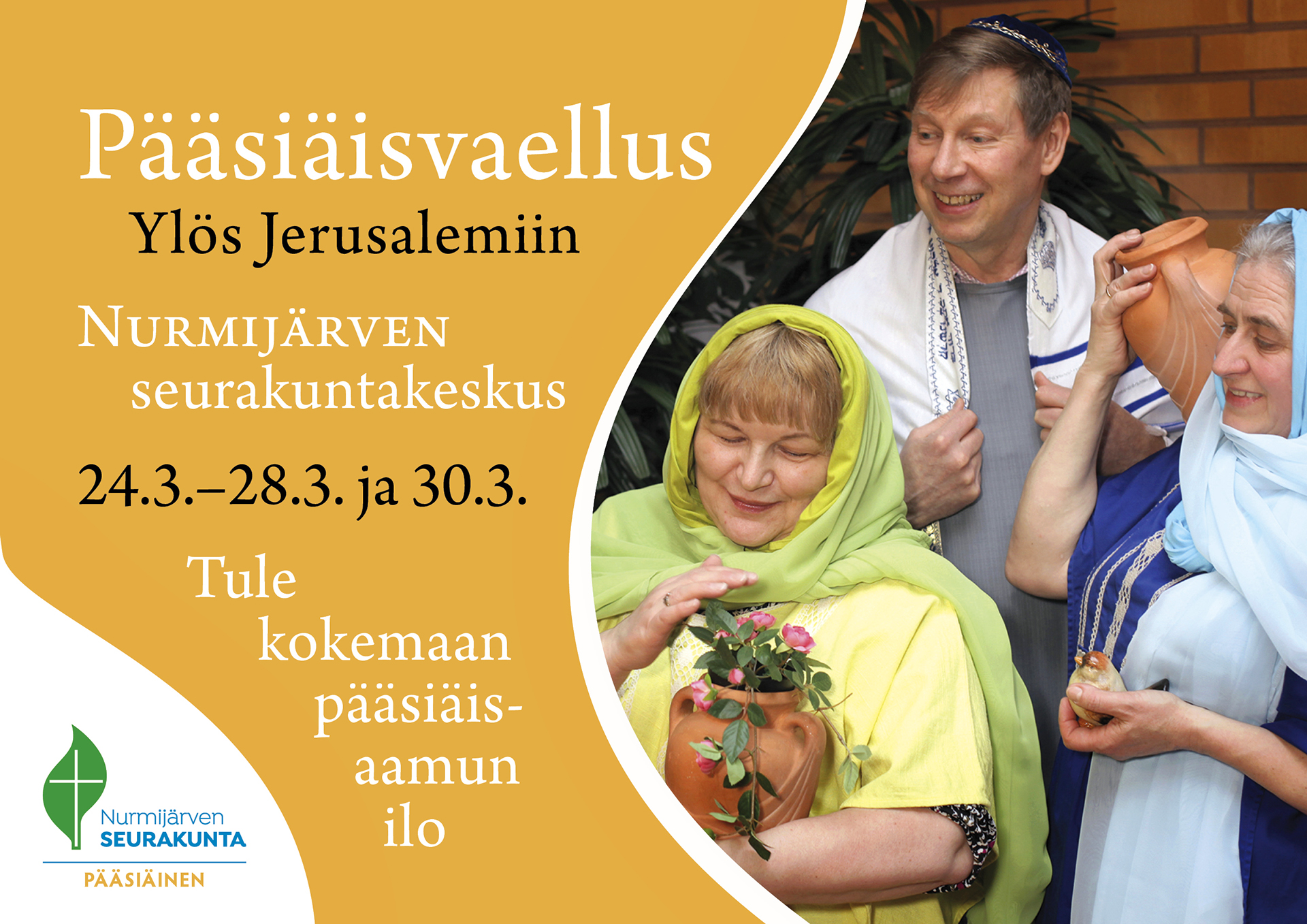 Pääsiäisvaellus Pääsiäisvaelluksen mainoskuvassa kolme naista ja yksi mies roolivaatteissaan, kaikki ovat iloisia.